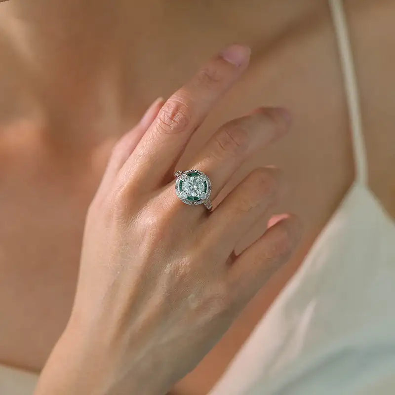 925 Sterling Silver Ring D Color Moissanite 2 Karat Green Background - Lootquake