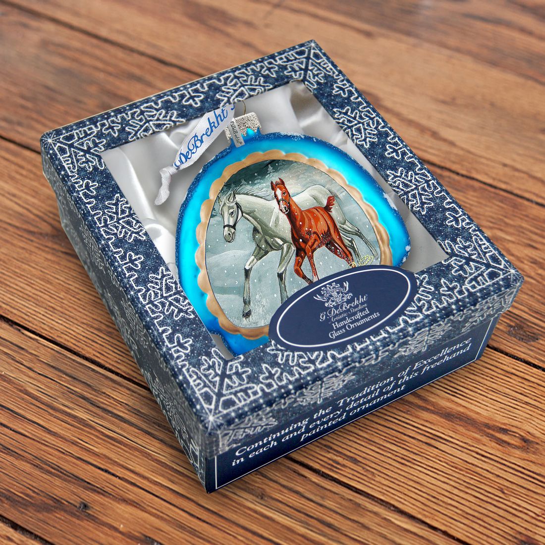 Adorno de cristal con caballos de invierno de G. DeBrekht - Decoración navideña - 756-015