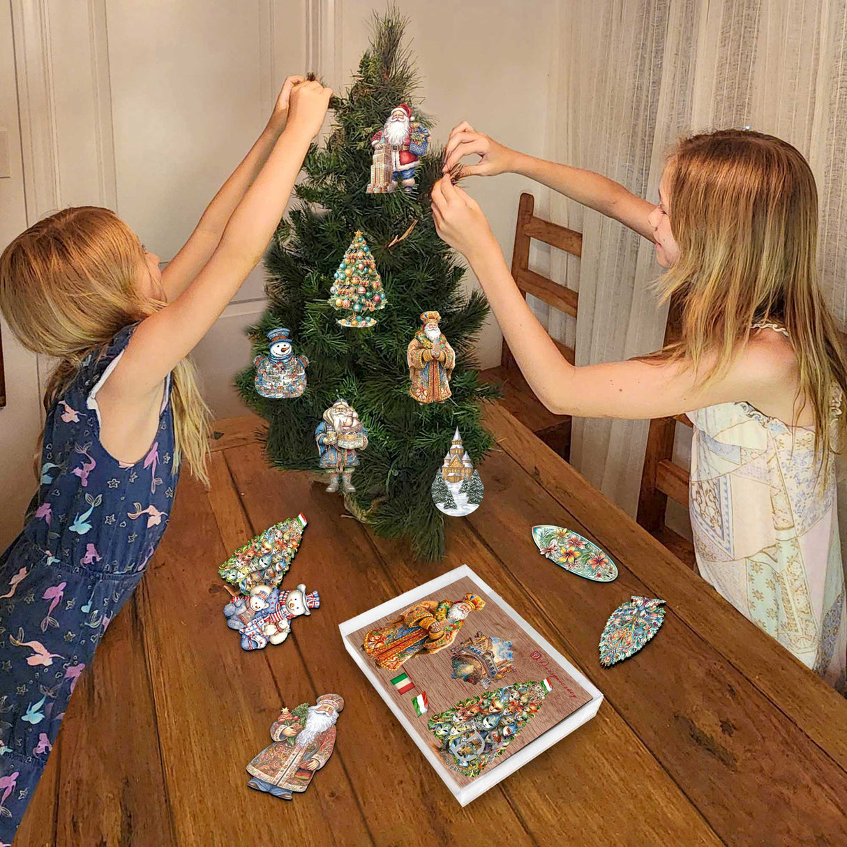 Papá Noel de todo el mundo - Papá Noel de inspiración italiana - Juego de 3 adornos de madera de G. DeBrekht - Decoración navideña de Papá Noel y muñeco de nieve - 8091307S3