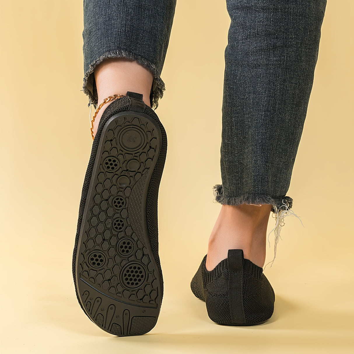 Men's Socks Slipper - Soft Cozy House Indoor Sock Shoes With Anti-Skid Bottom Soles, Non Slip Socks Slippers Yoga Indoor - For Men - Suitable for Home, Yoga, Relaxing - Perfect Gift for Housewarming & Relaxation