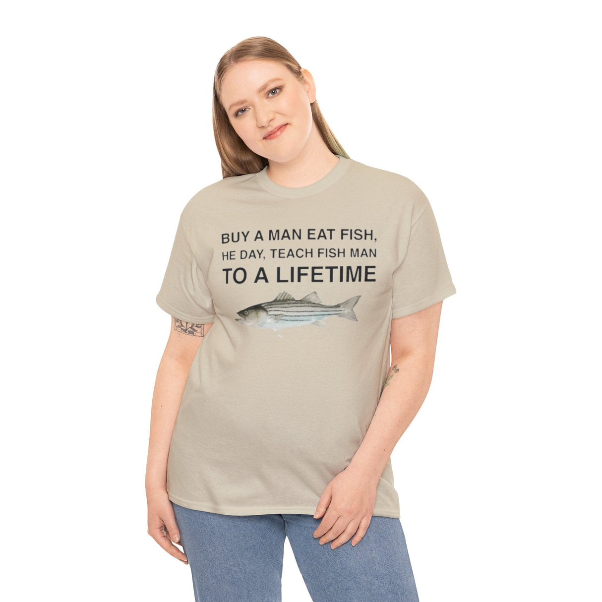 Compre una camiseta divertida del Día del Hombre Comiendo Pescado, Enseñe al Hombre Pescado