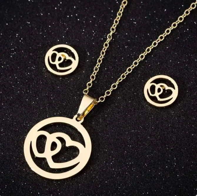Stainless Steel Love Heart Necklaces For Women - Lootquake