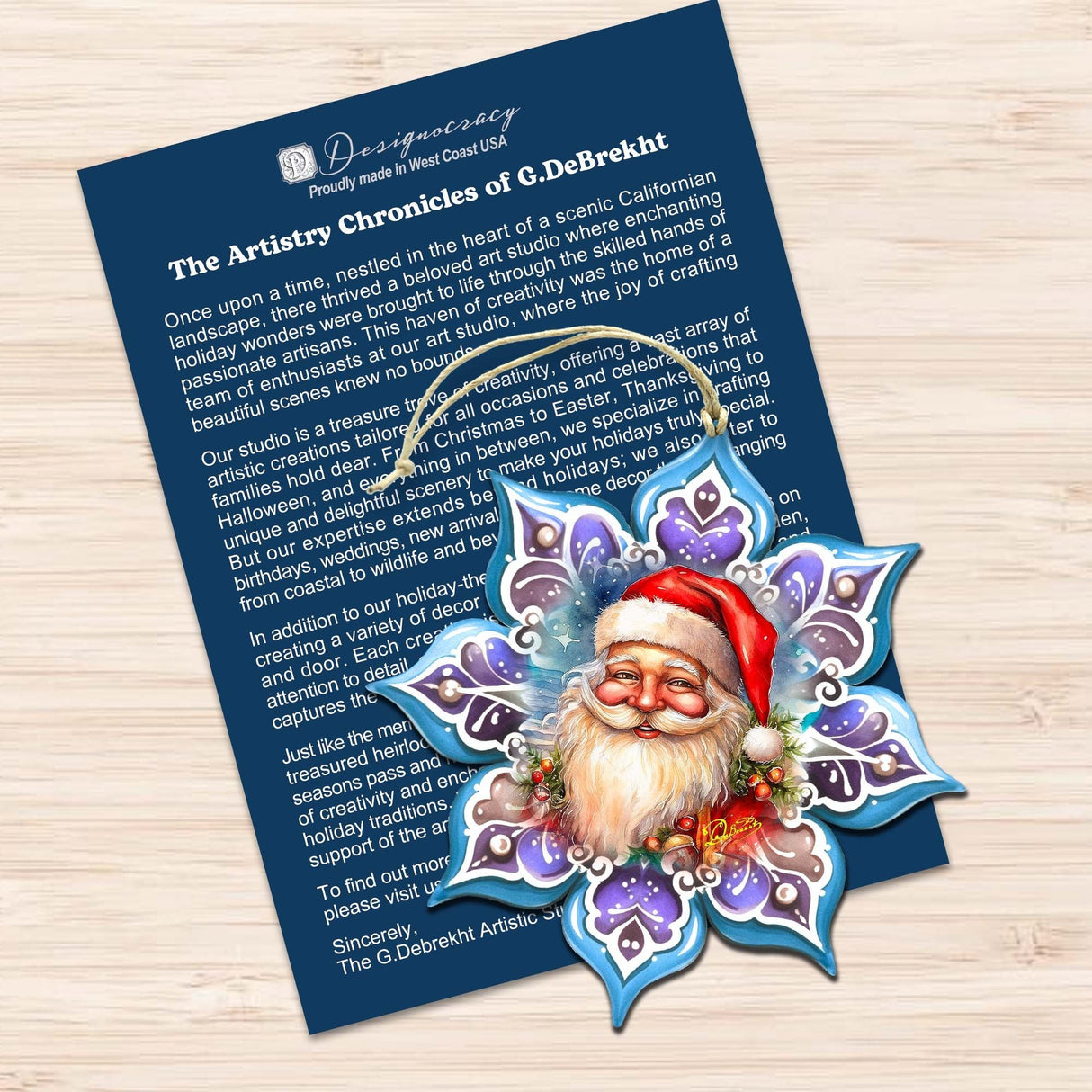 Adornos de madera con forma de copo de nieve "Santa's Smile" de G. Debrekht - Decoración navideña - 8090148-S3