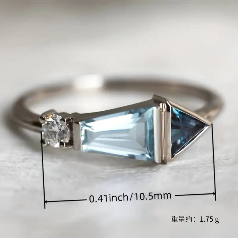 Simple And Light Luxury Inlaid Sea Blue Zircon Ring - Lootquake