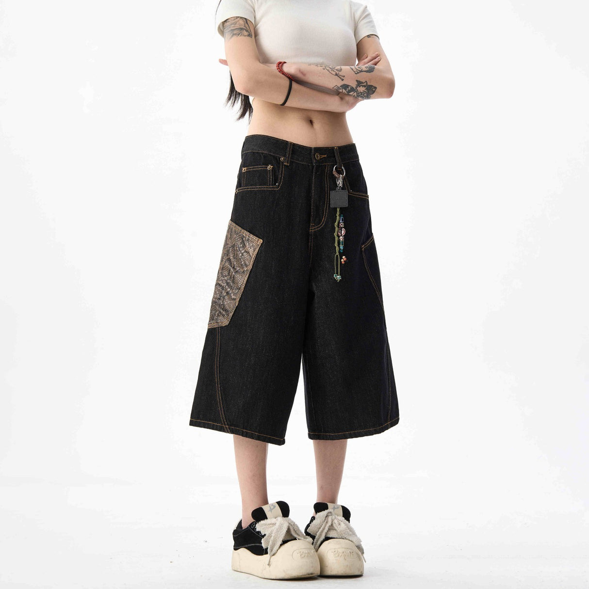 Black Jeans With Wide Legs For Men And Women - Lootquake