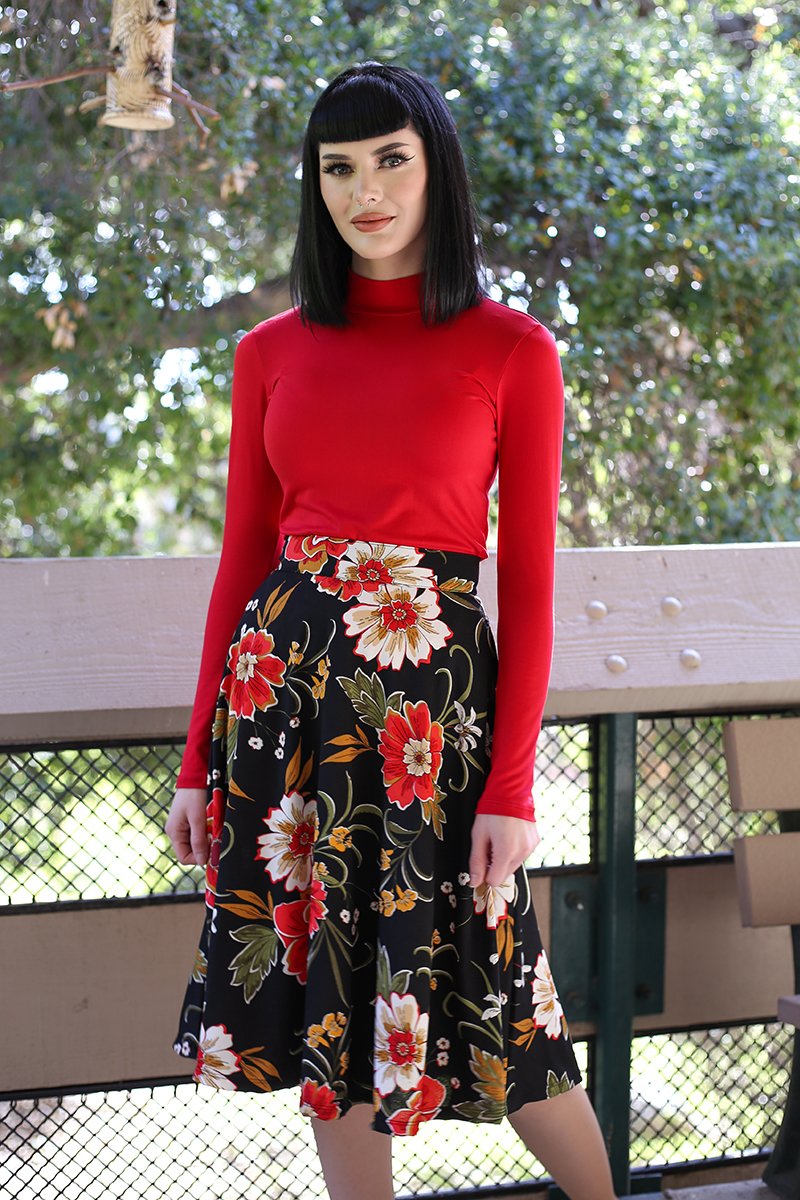 Falda Charlotte con estampado floral negro (solo 4 unidades)