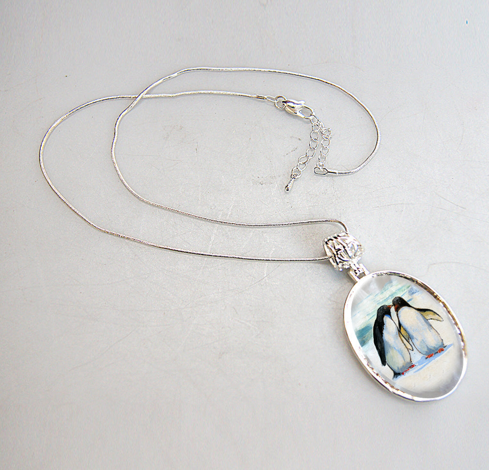 Collar con colgante de nácar bañado en plata "Pingüinos enamorados" - 44033