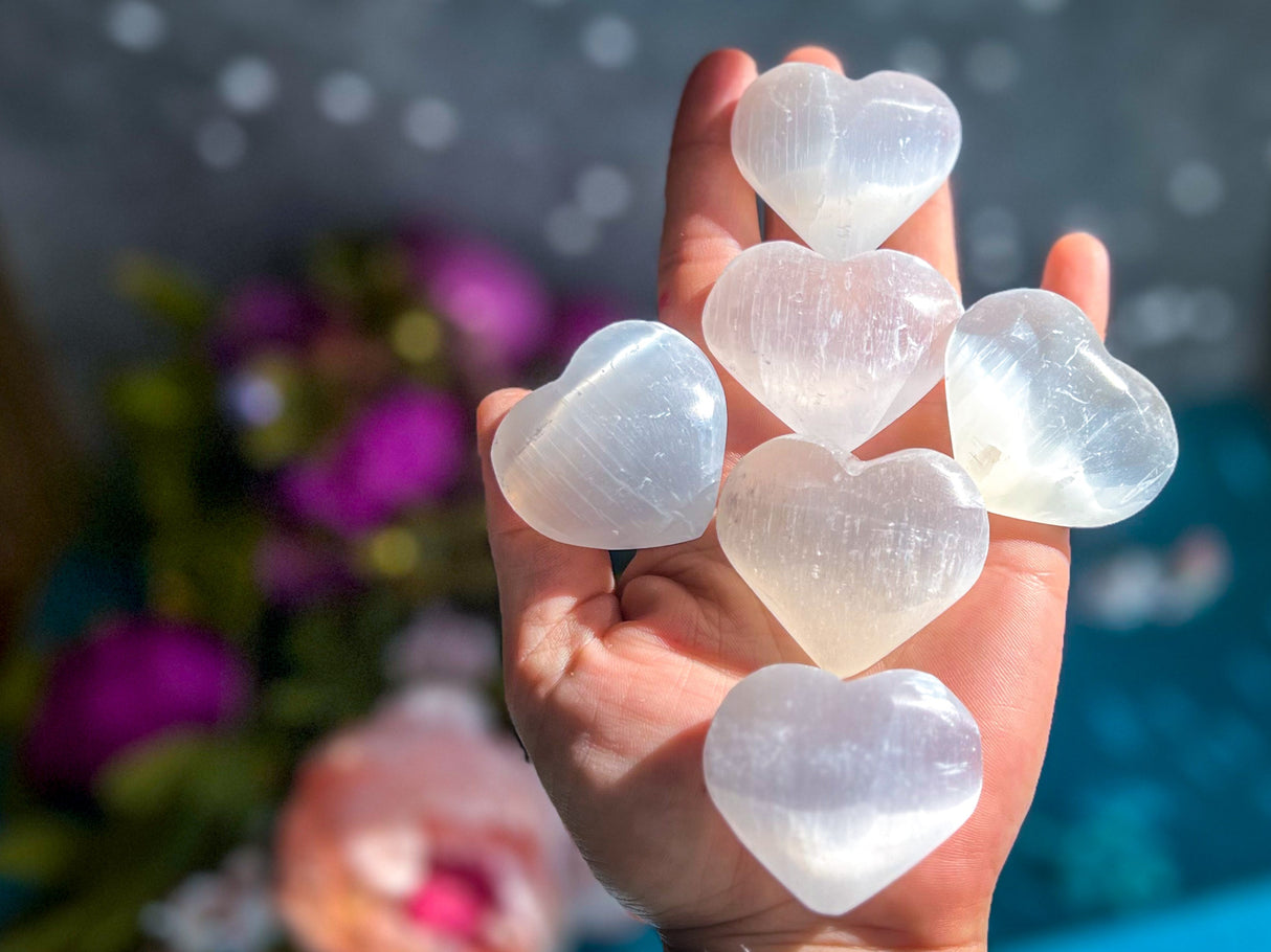 4 CM Sweet Selenite / Satin Spar Hearts