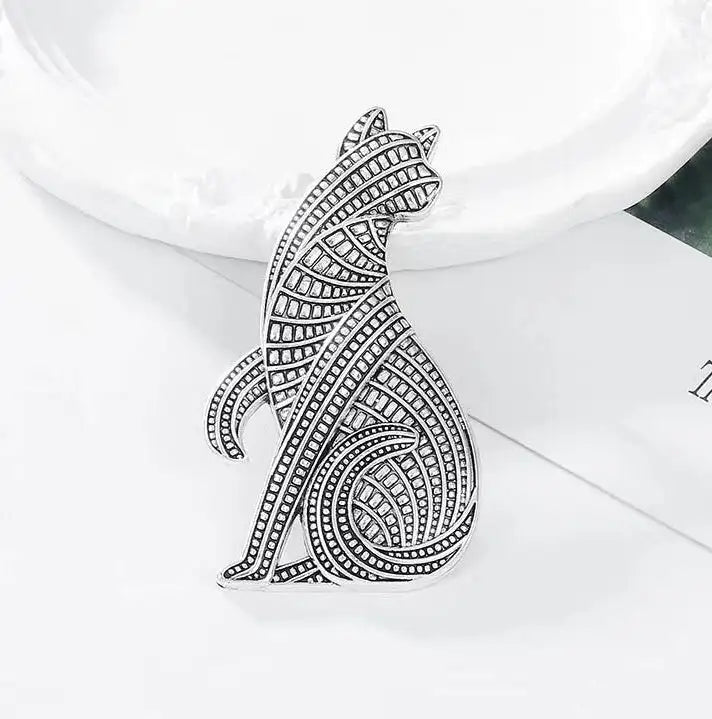 Cute Cat Brooch With Ancient Animals - Lootquake