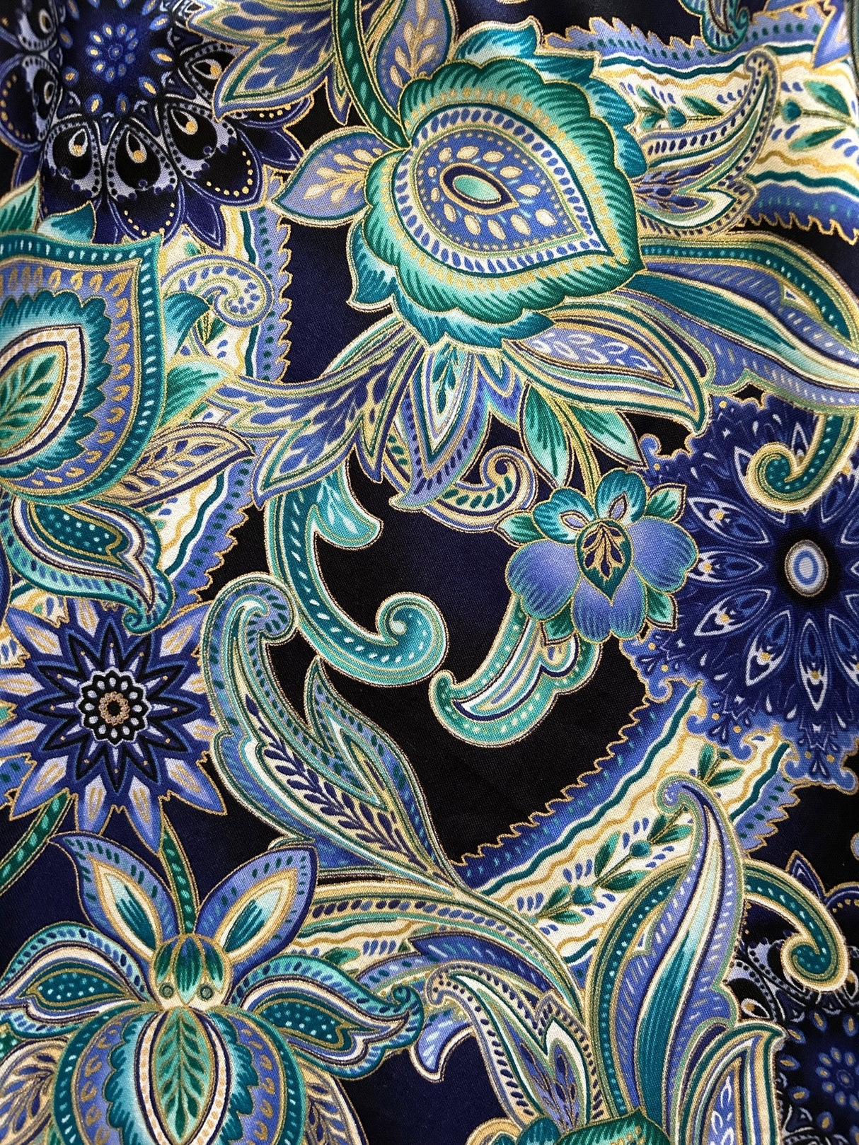 Vestido midi con estampado floral decorativo