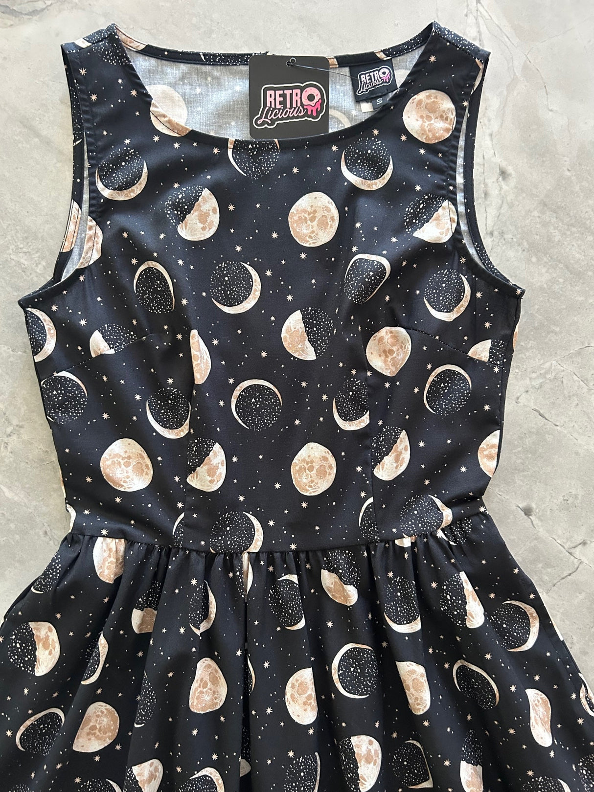 Vestido Vintage Moon - ¡Solo talla XS, queda 1!
