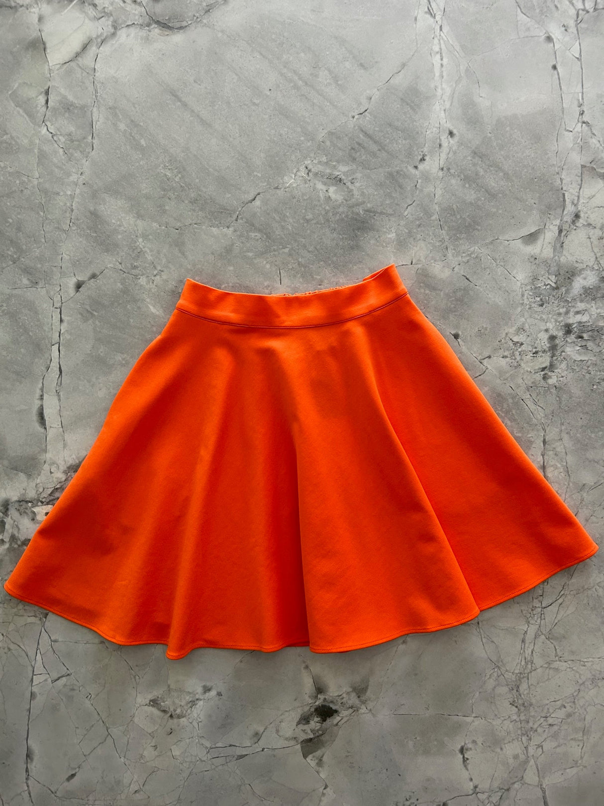Falda patinadora Harper en naranja
