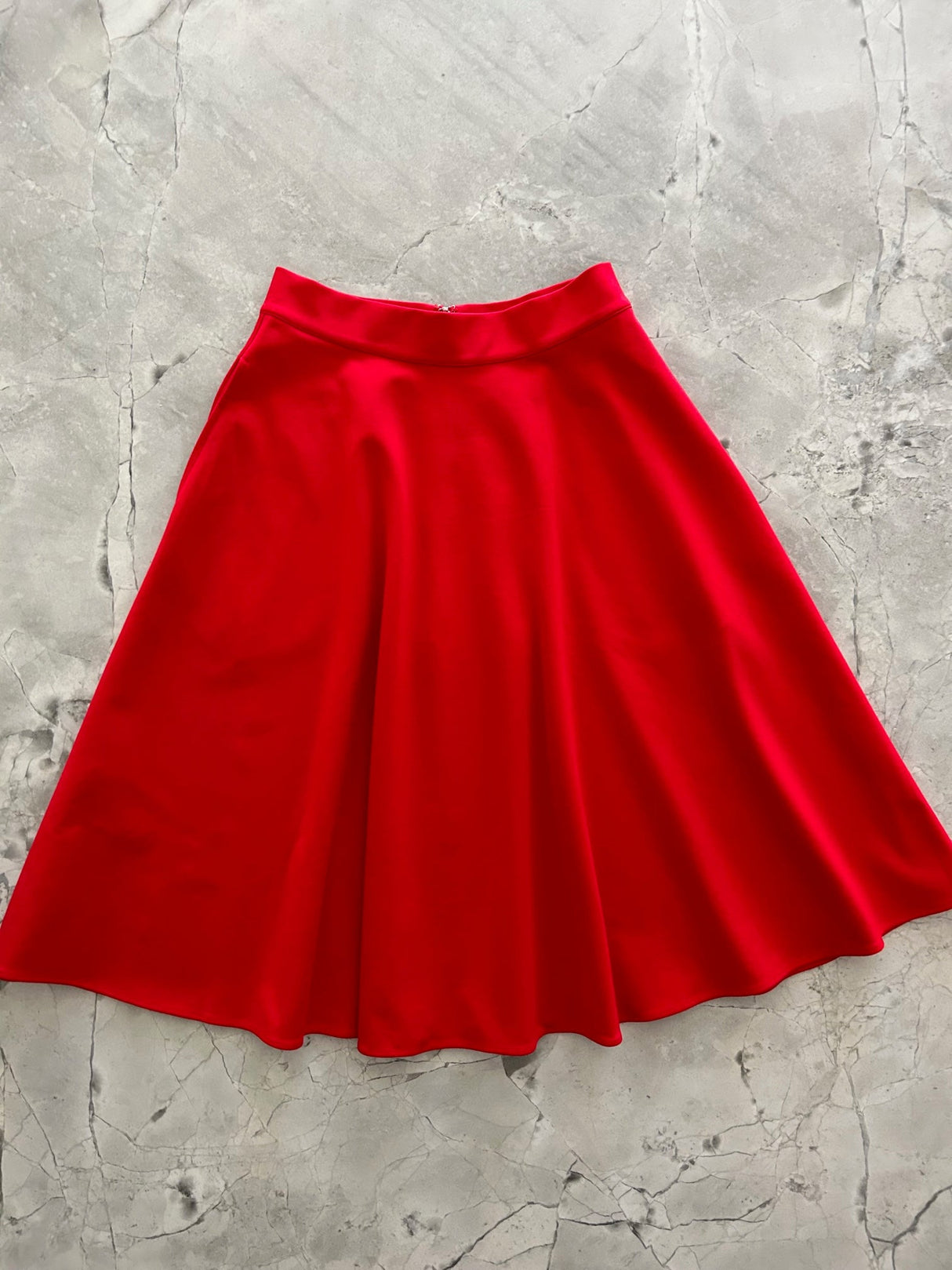 Falda Charlotte Nova en rojo - Solo tallas grandes