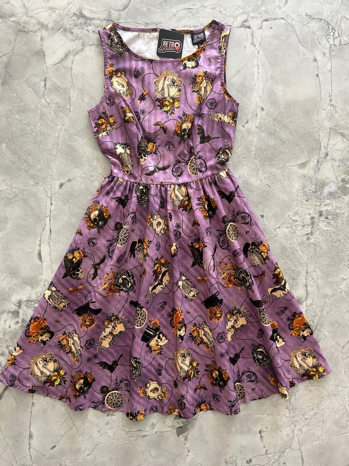 Vestido vintage con calavera morada - ¡Solo talla XS, queda 1!