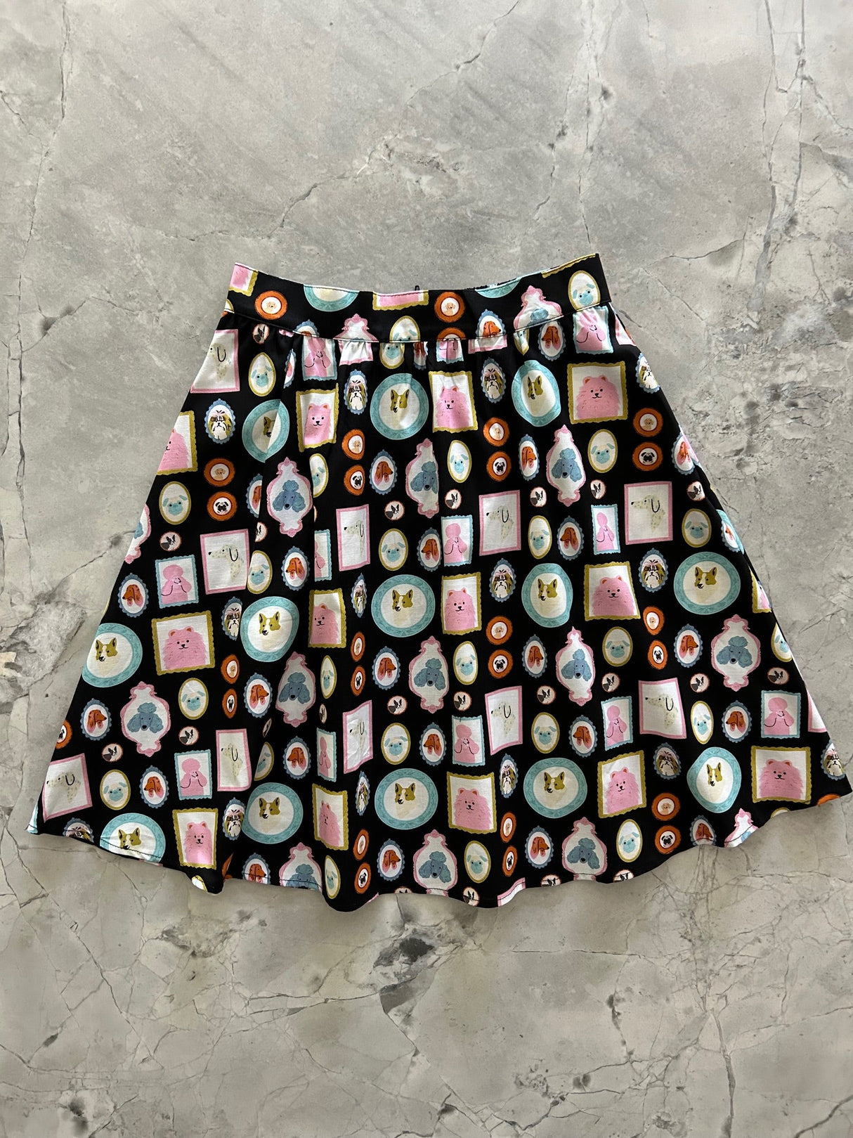 Falda enmarcada de corte A