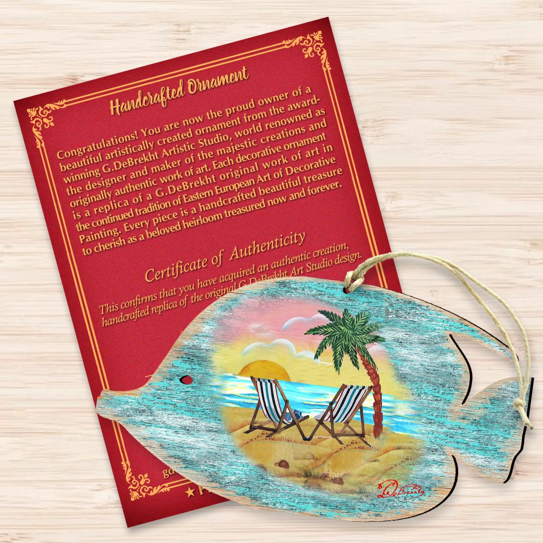 Adornos rústicos de madera con forma de pez tropical de G. DeBrekht - Decoración costera navideña - 8198527-2