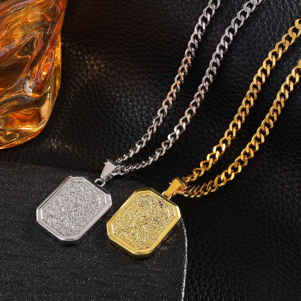 Artistic Retro Tree Of Life Relief Hip Hop Necklace - Lootquake