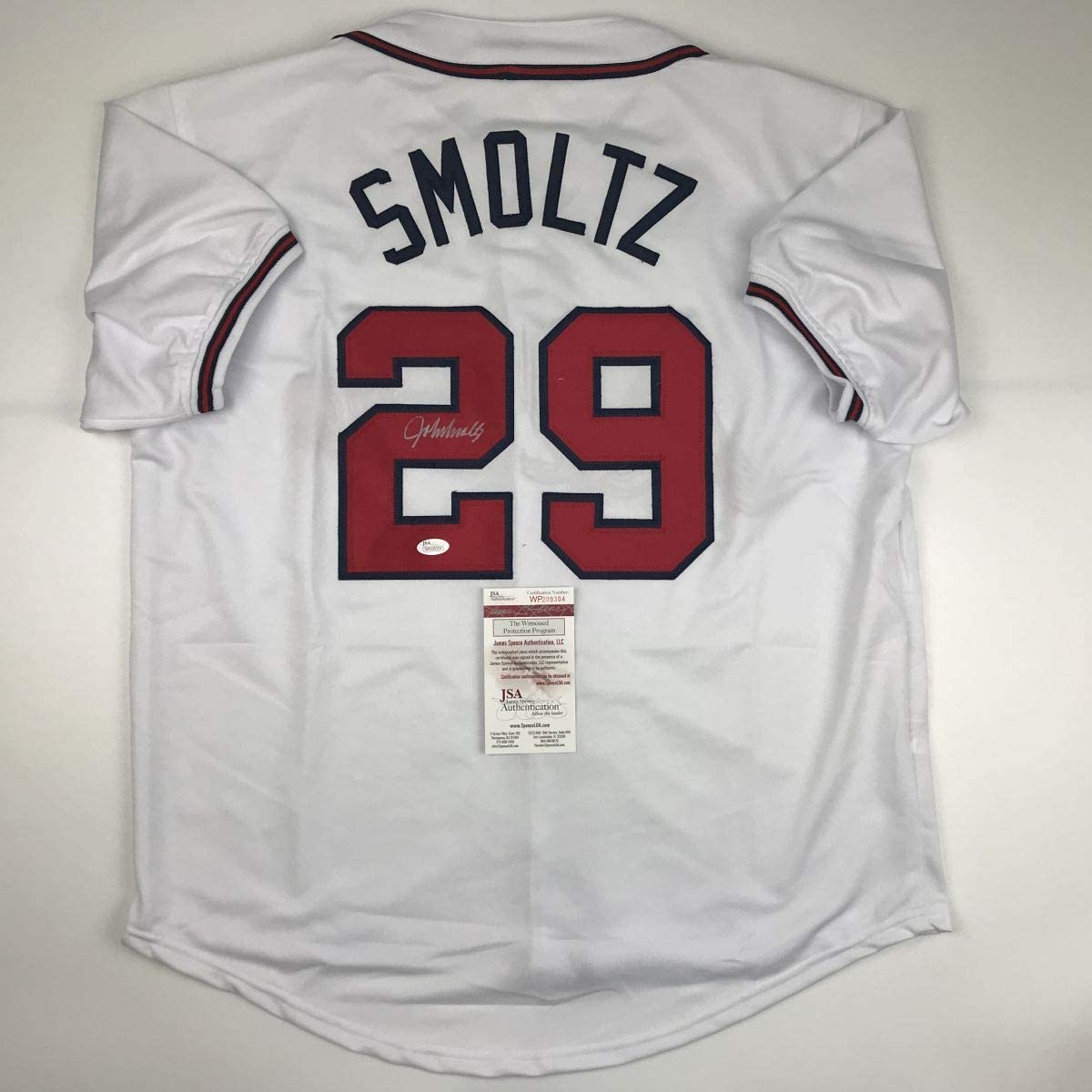 Camiseta de béisbol blanca de Atlanta autografiada/firmada por John Smoltz (JSA COA)