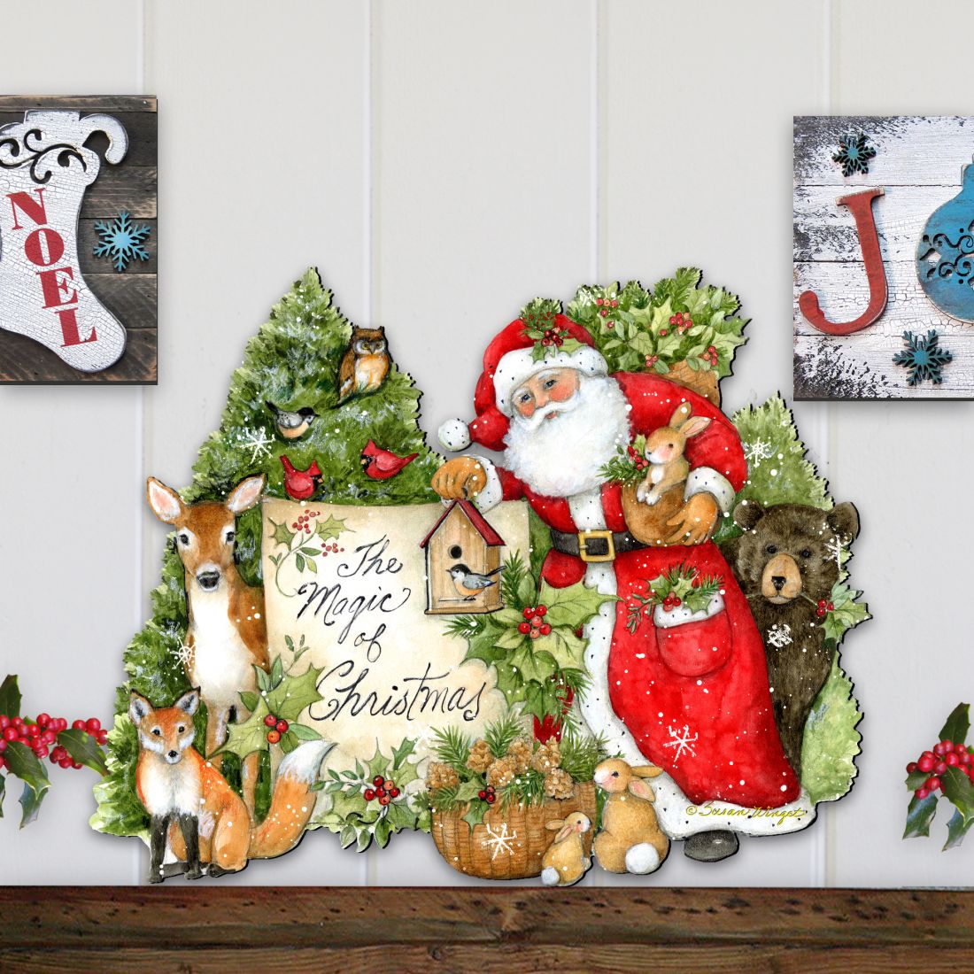 Decoración navideña para puerta con Papá Noel jugando en el bosque, de Susan Winget - Decoración navideña de Papá Noel y muñeco de nieve - 8471103H-SW
