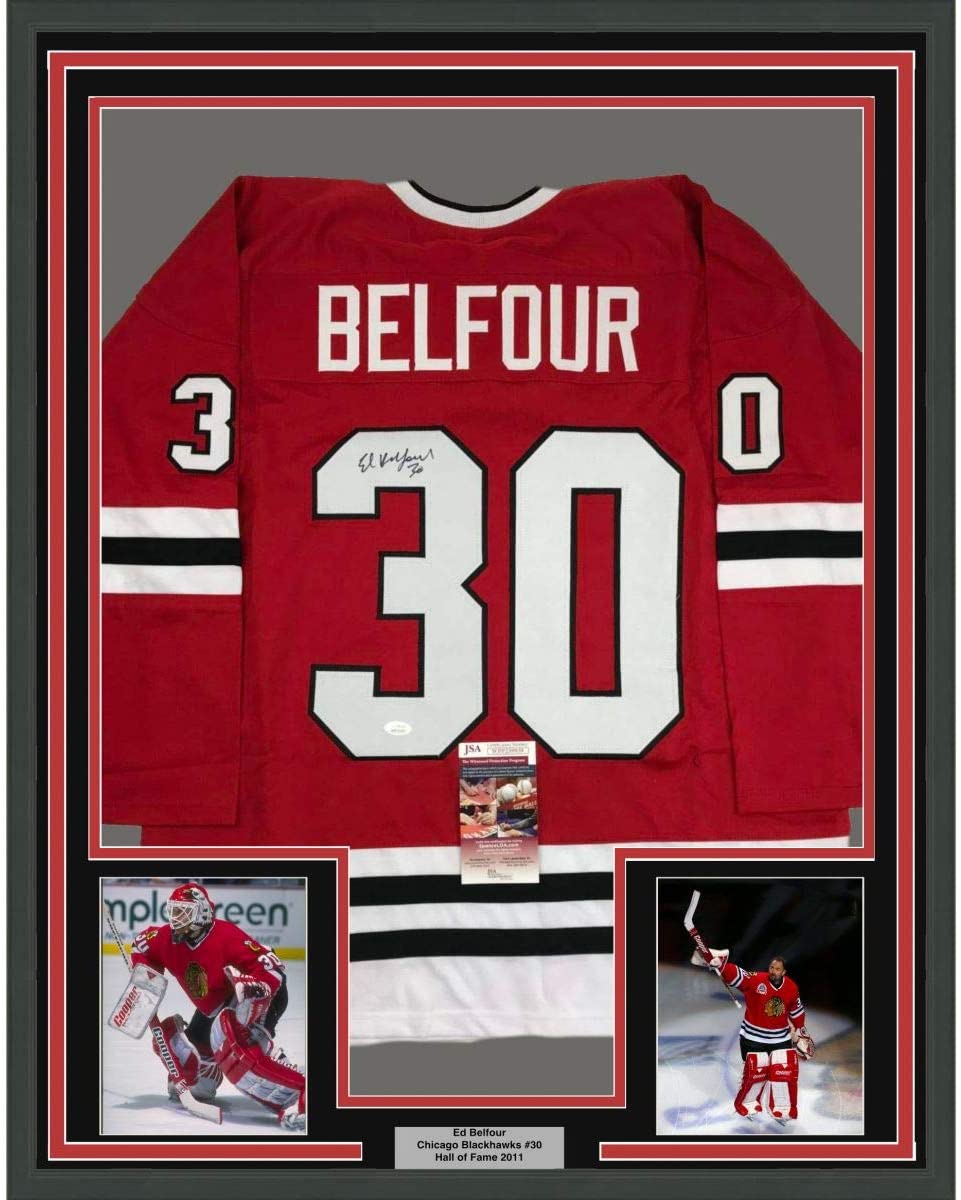 Camiseta de hockey roja de Chicago, enmarcada, autografiada y firmada por Ed Belfour, 35 x 39, JSA COA