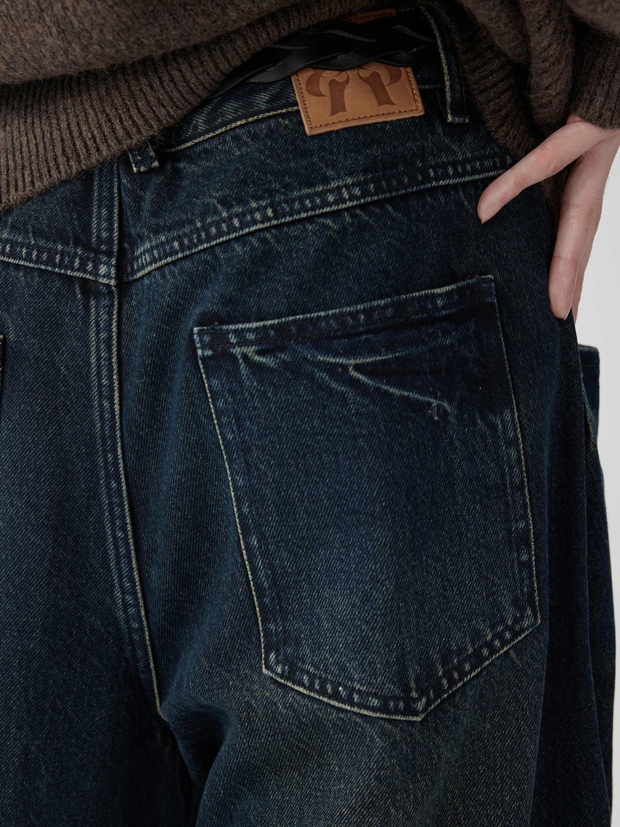 Brown Blue Nano Water Foot Washing Mouth Reverse Stitching Raw Hem Jeans - Lootquake