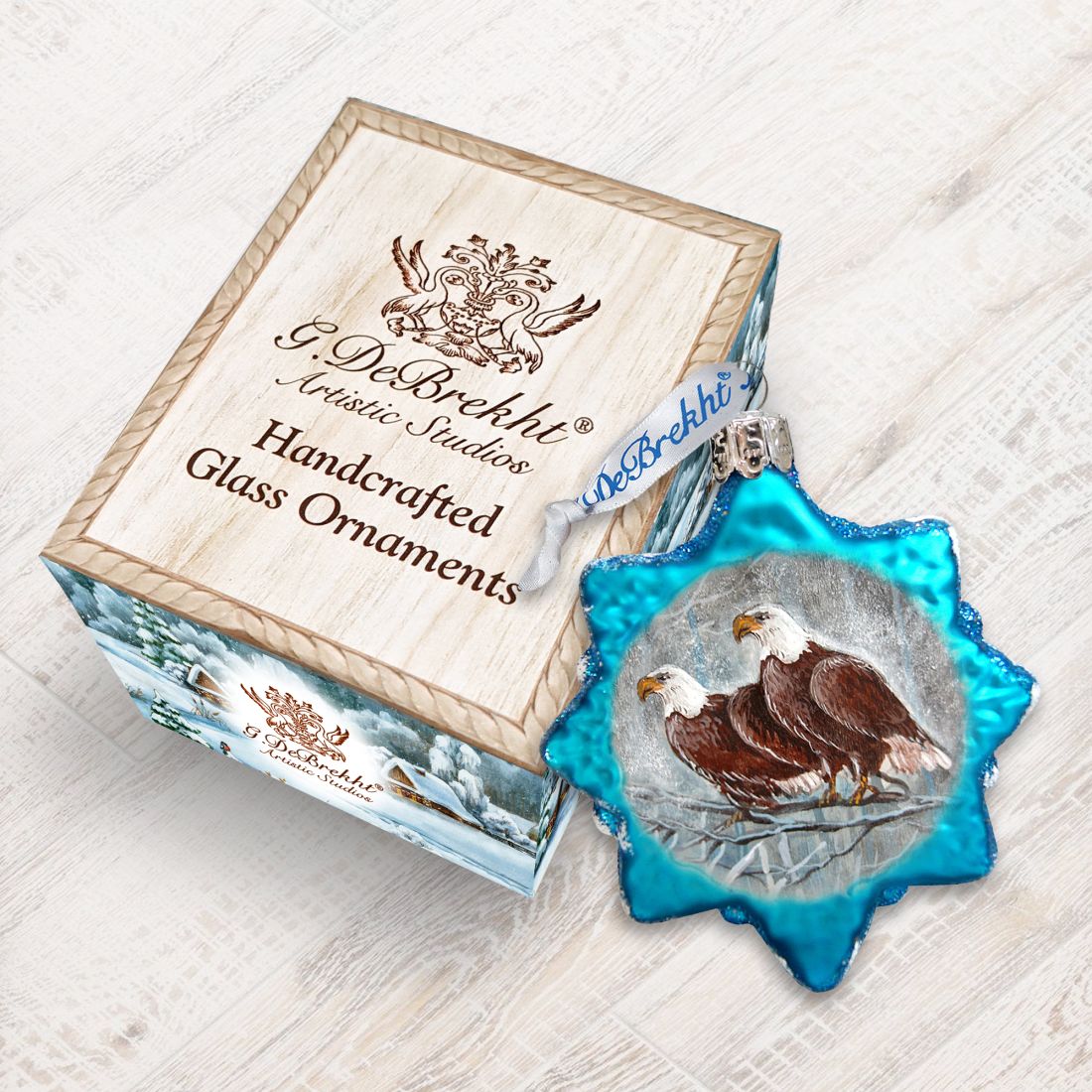 Adorno de vidrio de mercurio con copos de nieve de águilas de G. DeBrekht - Decoración navideña con animales salvajes - 771033