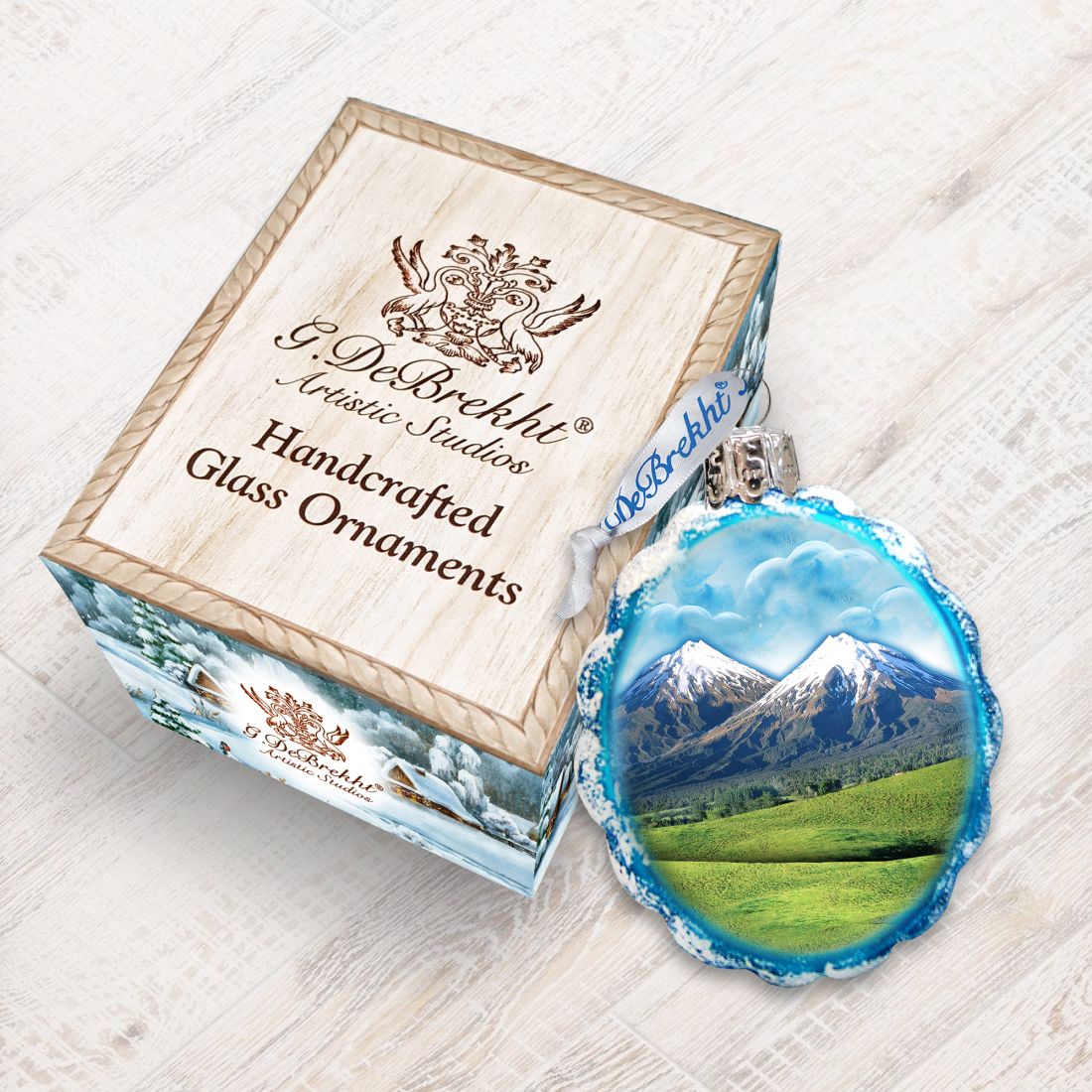 Adorno de vidrio de mercurio con montañas de G. DeBrekht - Decoración navideña con vida silvestre - 771039