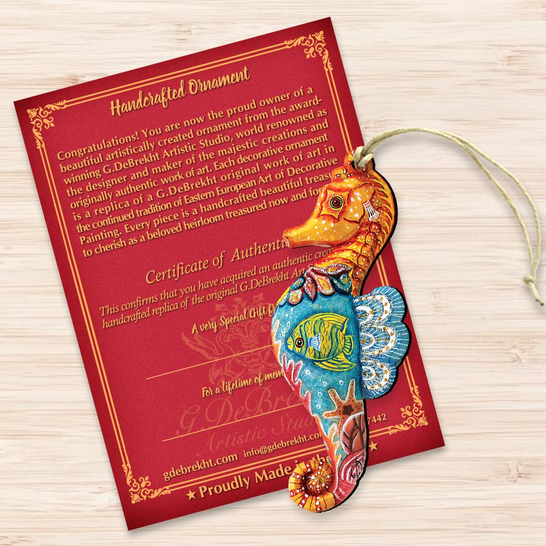 Adornos navideños de madera con forma de caballito de mar de G. DeBrekht - Decoración navideña costera - 8126111