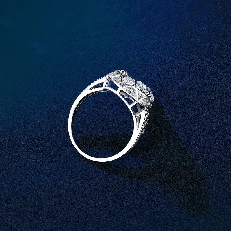 925 Sterling Silver Ring D Color Moissanite 2 Karat Green Background - Lootquake