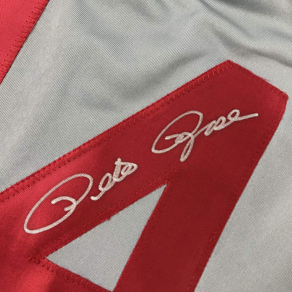 Camiseta de béisbol gris de Cincinnati autografiada/firmada por Pete Rose JSA COA