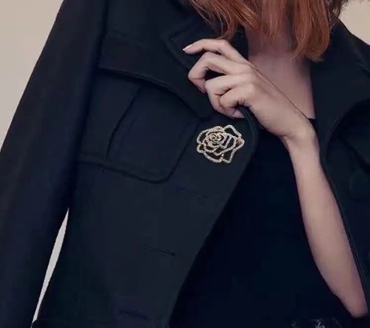 Elegant Women's Federation Logo Brooch - Lootquake