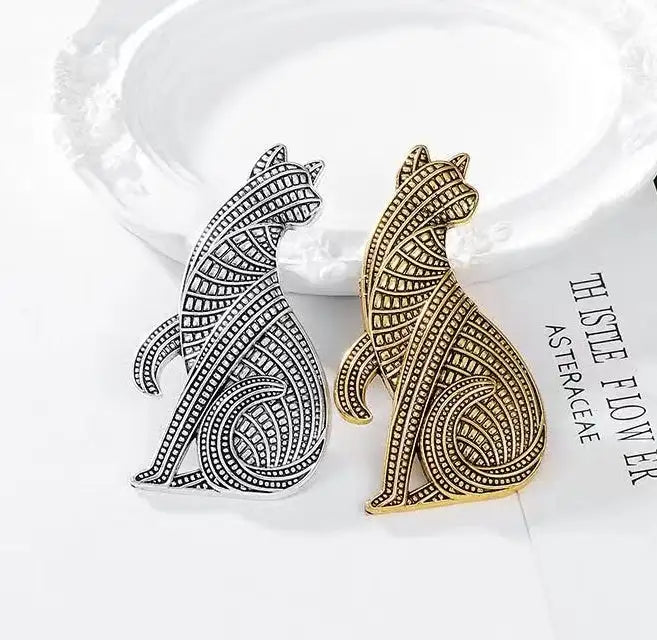 Cute Cat Brooch With Ancient Animals - Lootquake