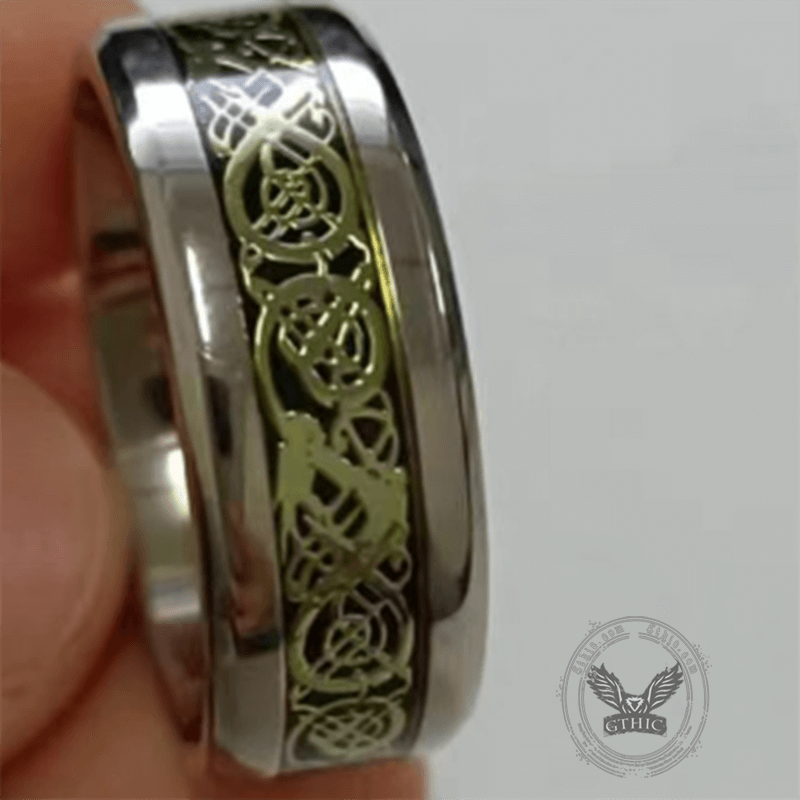 Anillo de titanio con diseño de dragón de 8 mm