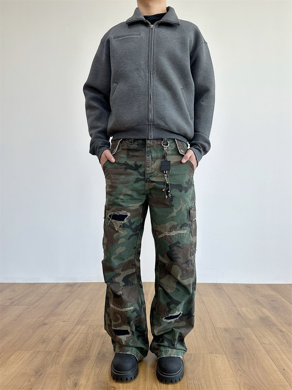 Distressed Military Camouflage Destruction Affixed Cloth Embroidered Loose Straight Cargo Pants - Lootquake