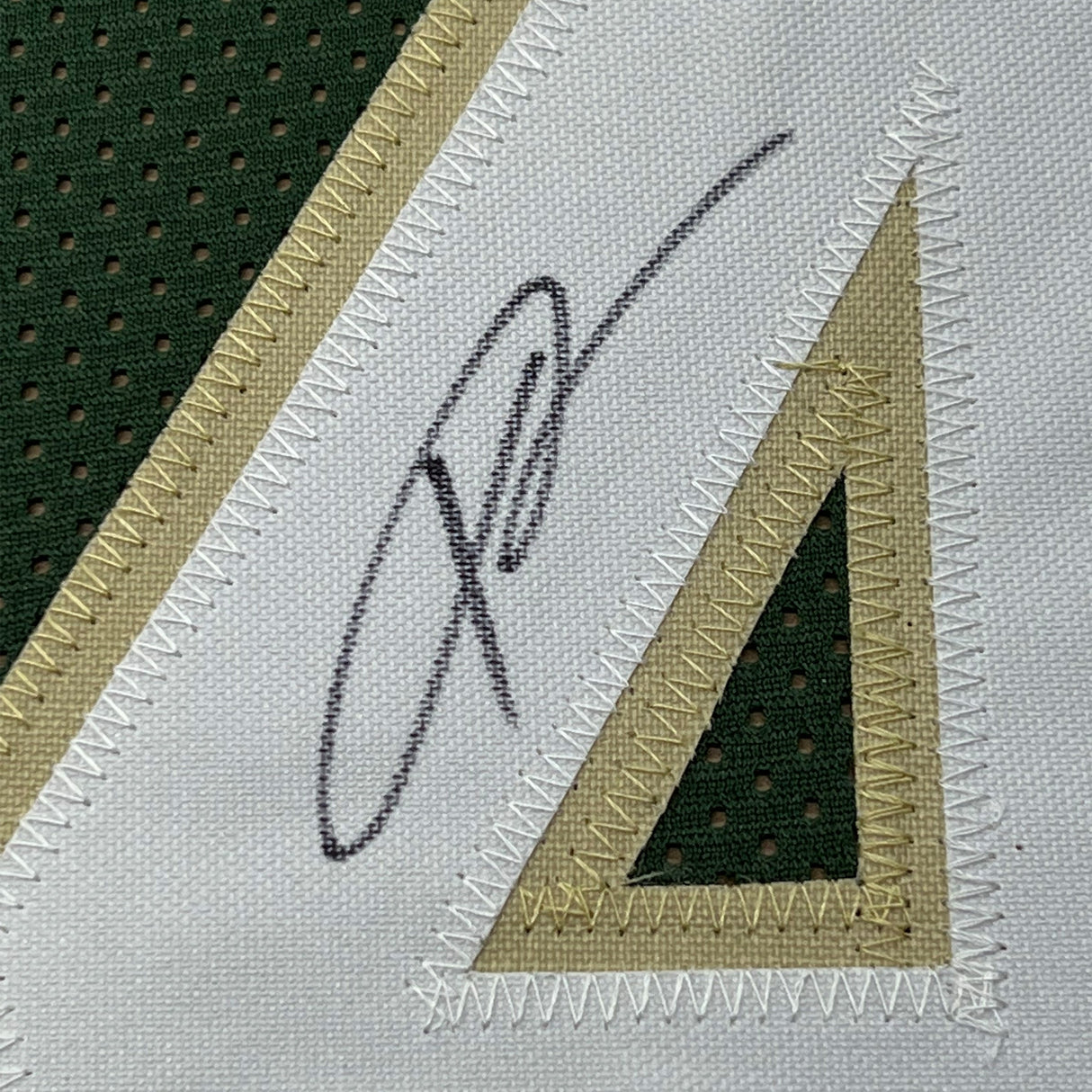 Camiseta de baloncesto personalizada de Milwaukee Green de Giannis Antetokounmpo, enmarcada, autografiada y firmada, 35 x 39, JSA COA