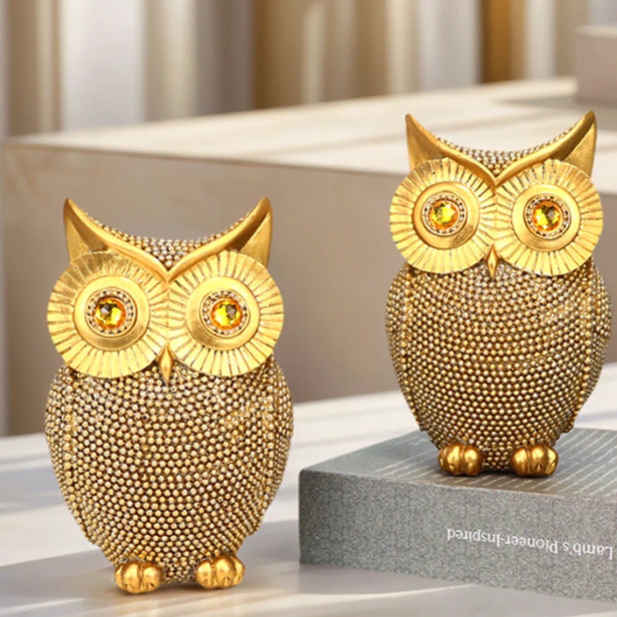 Modern Home Decor Sculpture Unique Sparkling Golden Owl Figurine Resin Statue for Office Living Room Desktop Ornaments