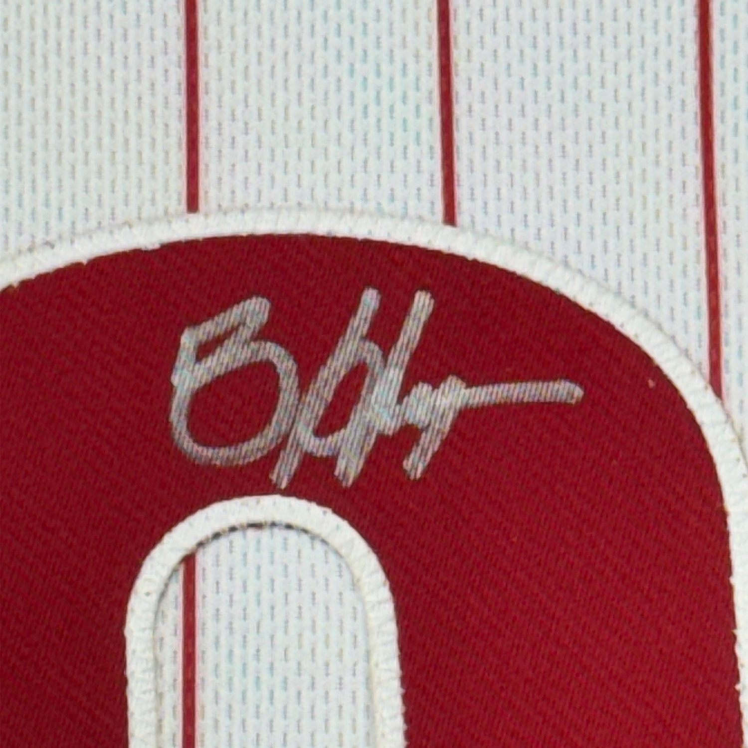 Camiseta de béisbol auténtica de los Philadelphia Phillies de 35 x 39, enmarcada, autografiada y firmada por Bryce Harper. Fanáticos y MLB COA.
