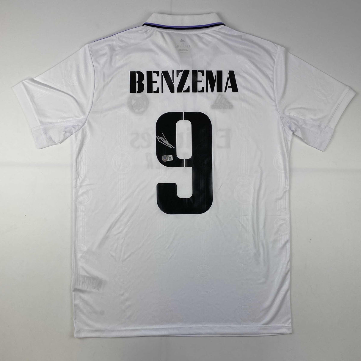 Autographed/Signed Karim Benzema Real Madrid 2022-23 White Soccer Jersey Beckett BAS COA