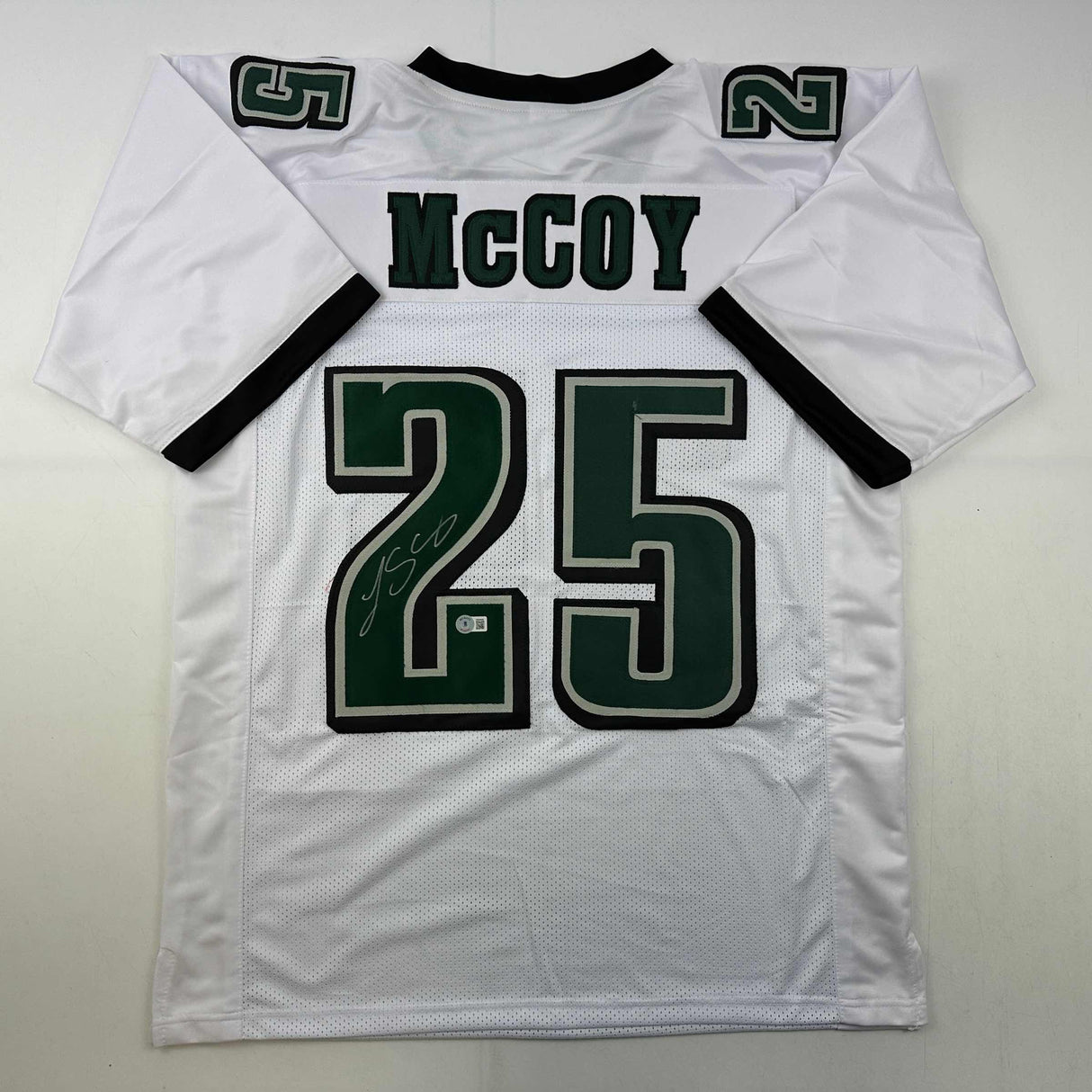 Camiseta de fútbol blanca de Filadelfia autografiada/firmada por LeSean McCoy Beckett BAS COA