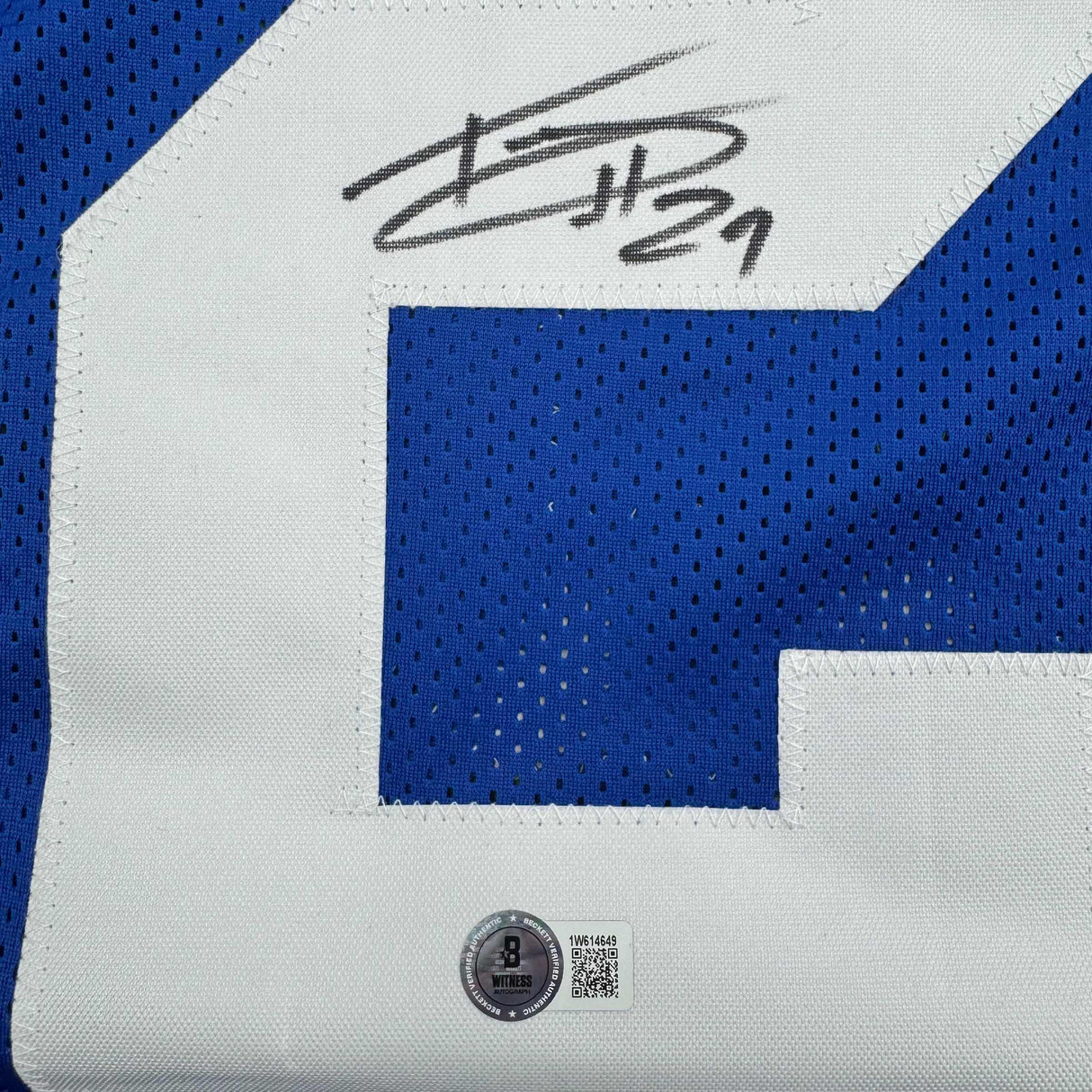 Camiseta de fútbol azul de Nueva York autografiada/firmada por Tyrone Tracy Jr. Beckett BAS COA