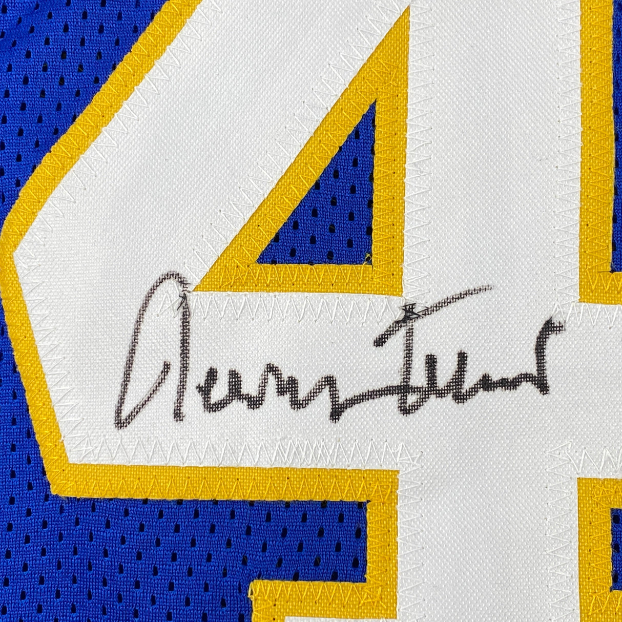 Camiseta de baloncesto universitaria azul de West Virginia autografiada/firmada de Jerry West (JSA COA)
