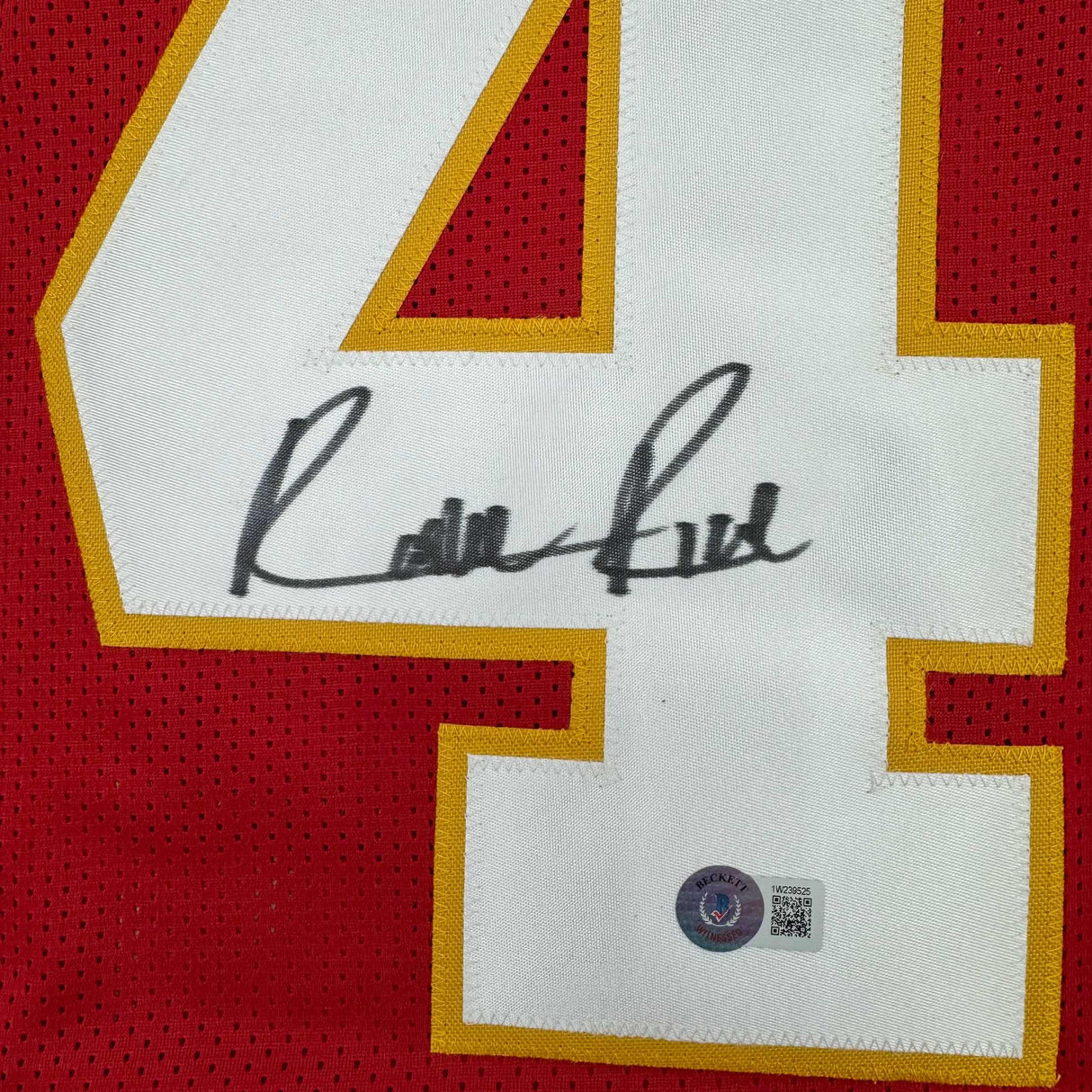 Camiseta de fútbol americano roja de Kansas City Beckett BAS COA, enmarcada, autografiada y firmada por Rashee Rice, 35 x 39