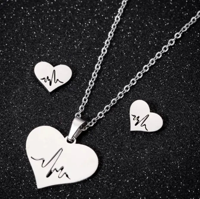 Stainless Steel Love Heart Necklaces For Women - Lootquake