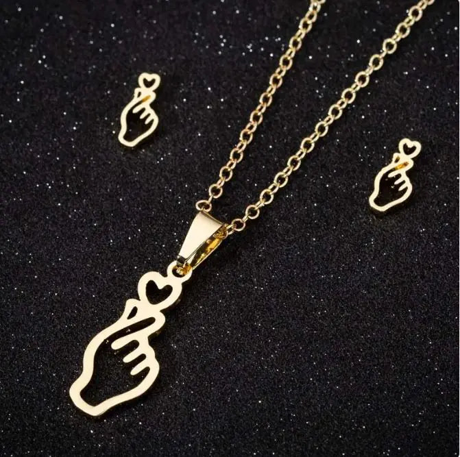 Stainless Steel Love Heart Necklaces For Women - Lootquake