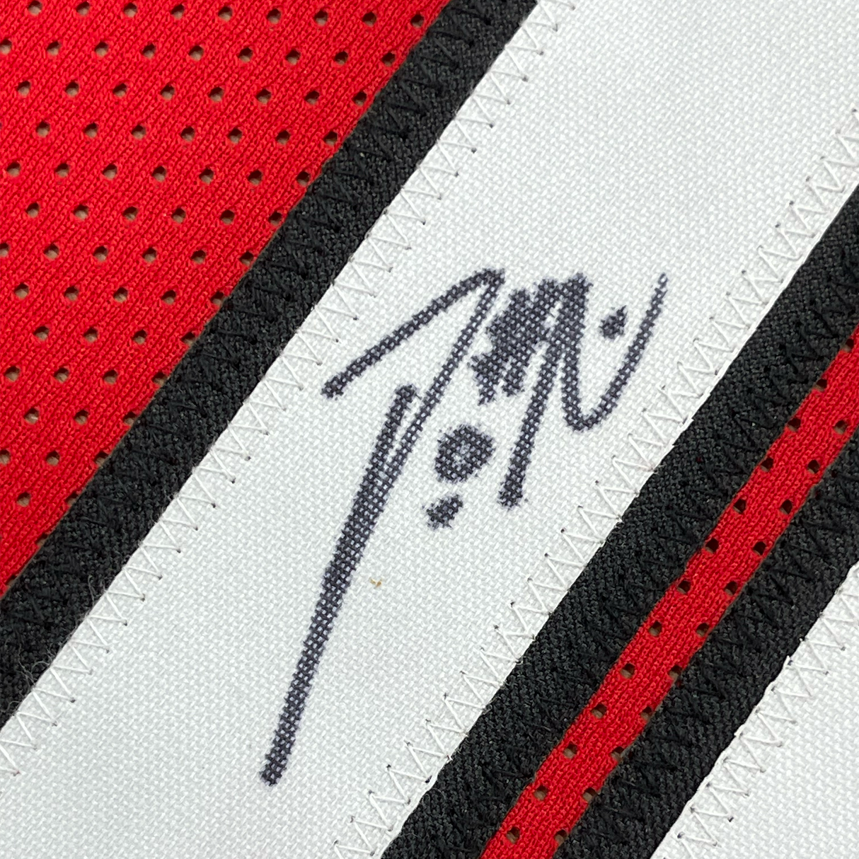 Camiseta de baloncesto enmarcada, autografiada y firmada por Damian Lillard, 35 x 39, color rojo Portland, JSA COA