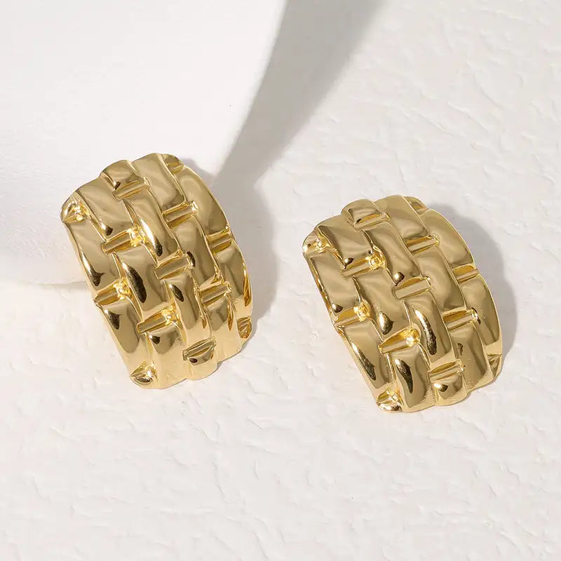 Simple Temperament Stainless Steel Studs 18K Gold Plating Does Not Fade - Lootquake