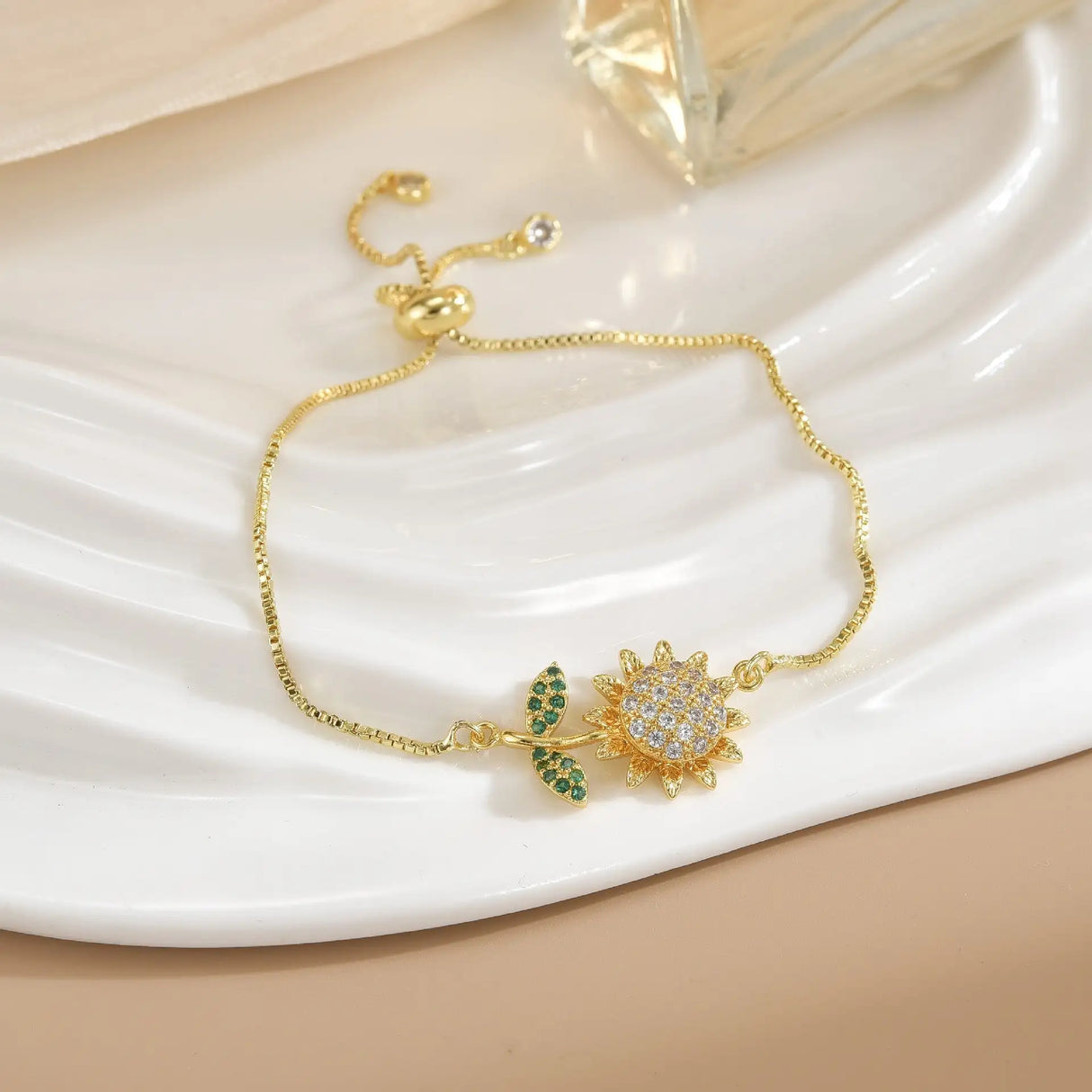 Simple Rotatable Flower Color-preserving Pure Copper Gold-plated Bracelet - Lootquake