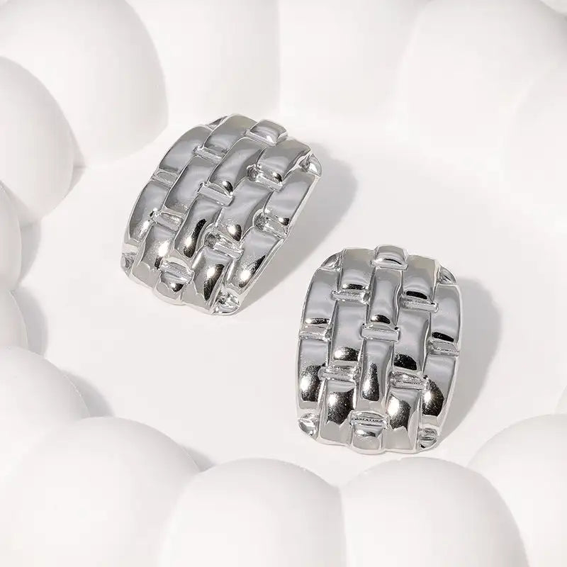 Simple Temperament Stainless Steel Studs 18K Gold Plating Does Not Fade - Lootquake