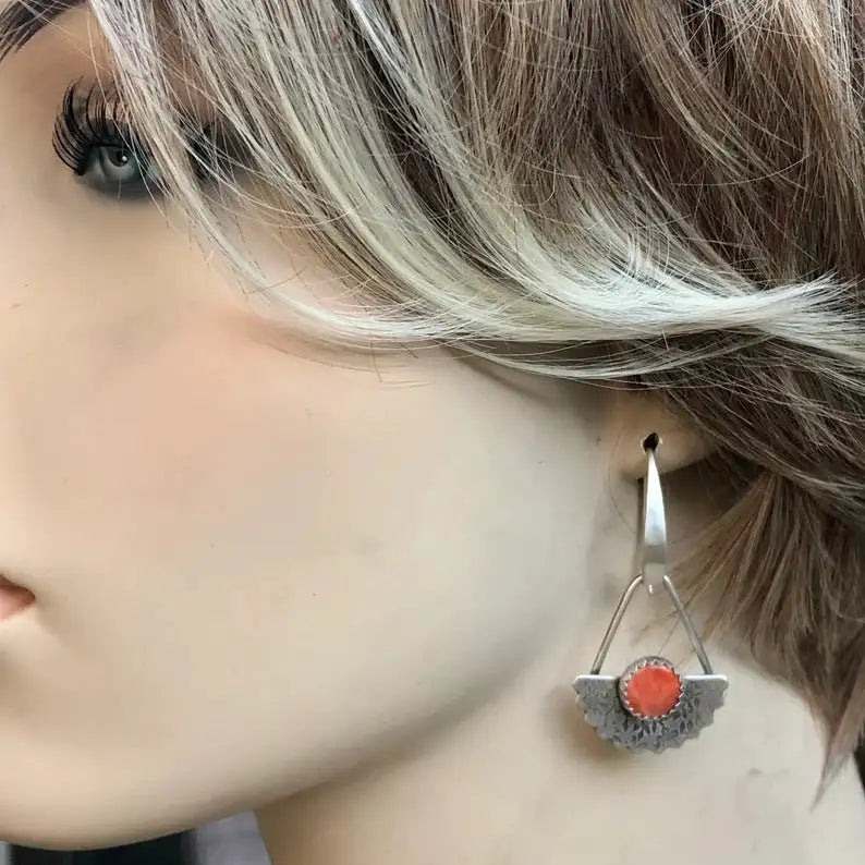 Retro Simple South Red Geometric Scallop Earrings - Lootquake