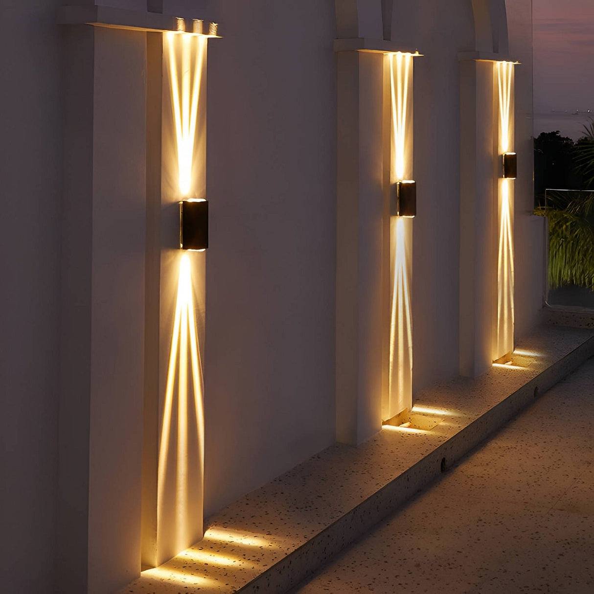 20W Outdoor 3 Beams Wall Light